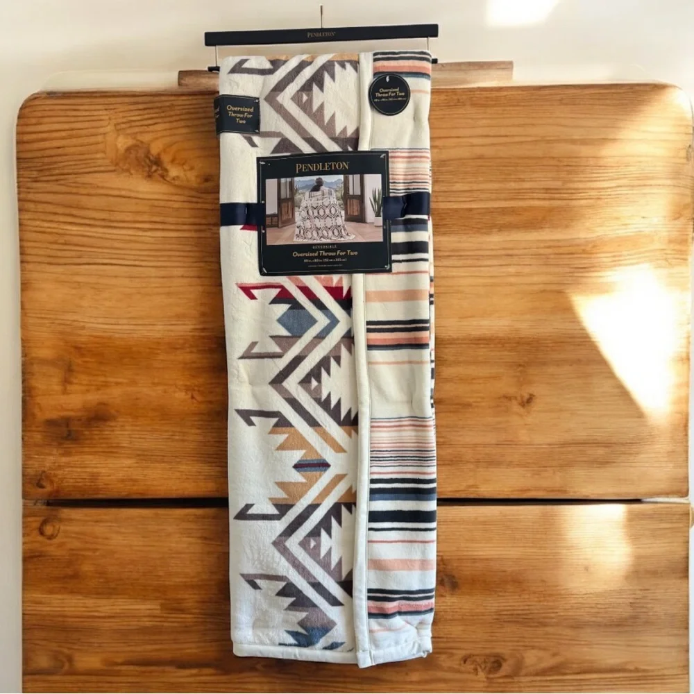 Pendleton Iconic Aztec Print Oversized Throw Blanket For 2  60”x80”